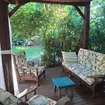 Apto térreo com jardim - Praia do Estaleiro- Balneário Camboriu