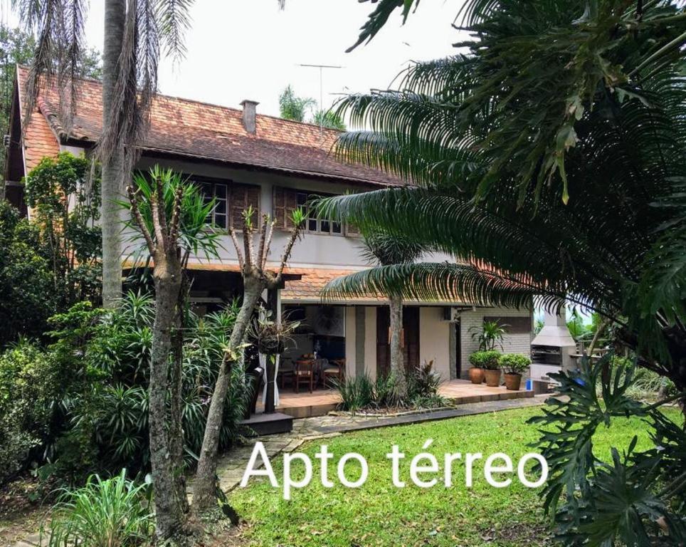 Apartamento Apto Térreo Com Jardim - Do Estaleiro- Balneário Camboriu Balneário Camboriú