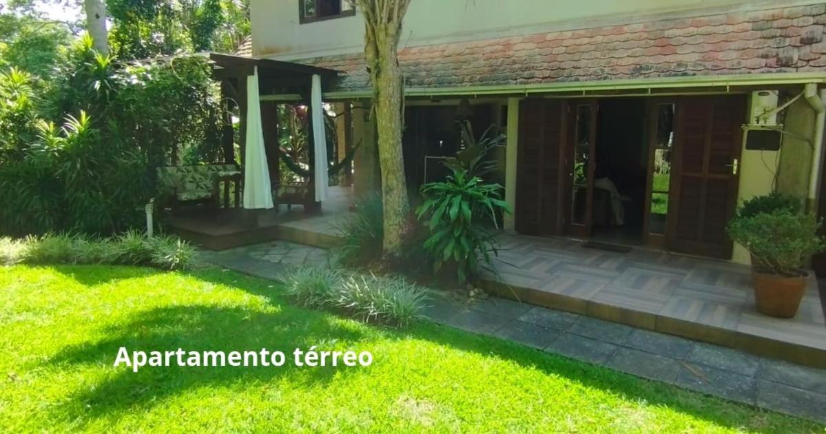 Apto Térreo Com Jardim - Do Estaleiro- Balneário Camboriu Apartamento