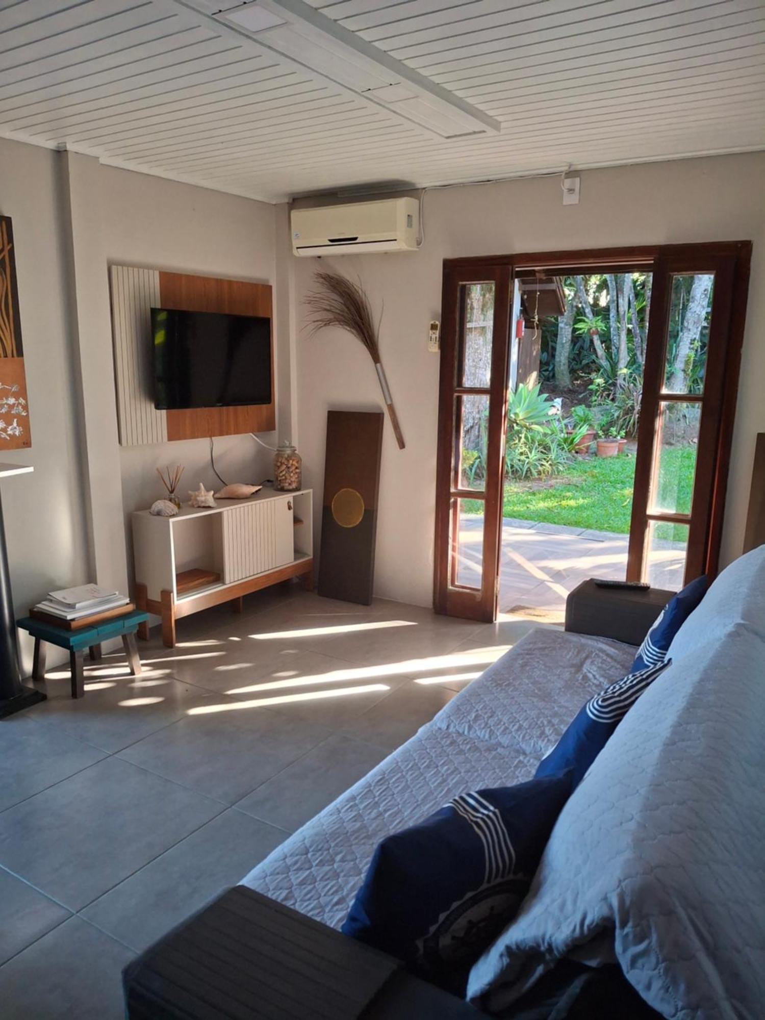 Apto Térreo Com Jardim - Do Estaleiro- Balneário Camboriu Apartamento Balneário Camboriú