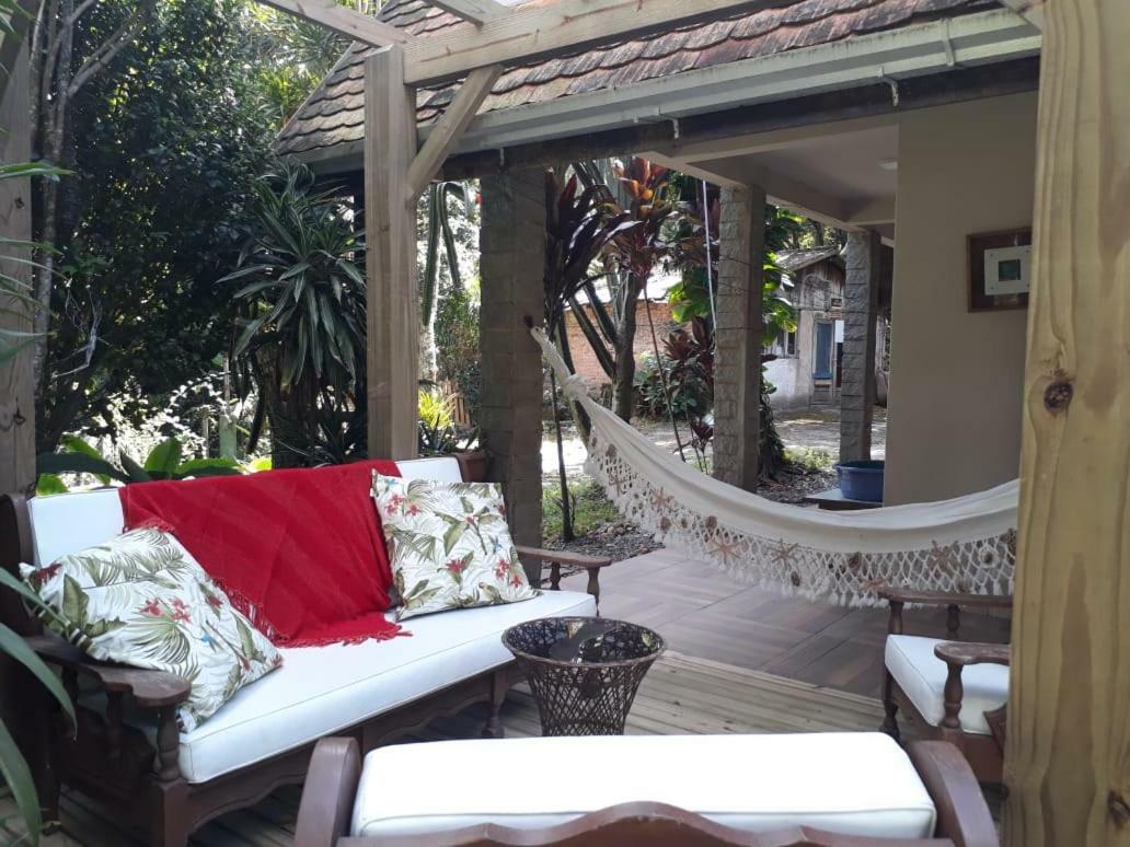 Apto Térreo Com Jardim - Do Estaleiro- Balneário Camboriu *